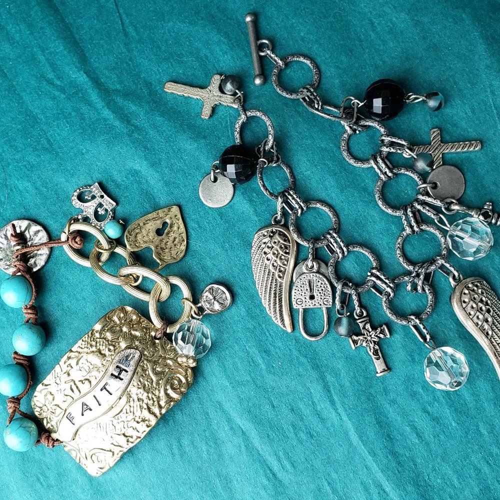 2/15$ Lot of 2 bracelet with charms, heart, locks cross, angel wings, faith